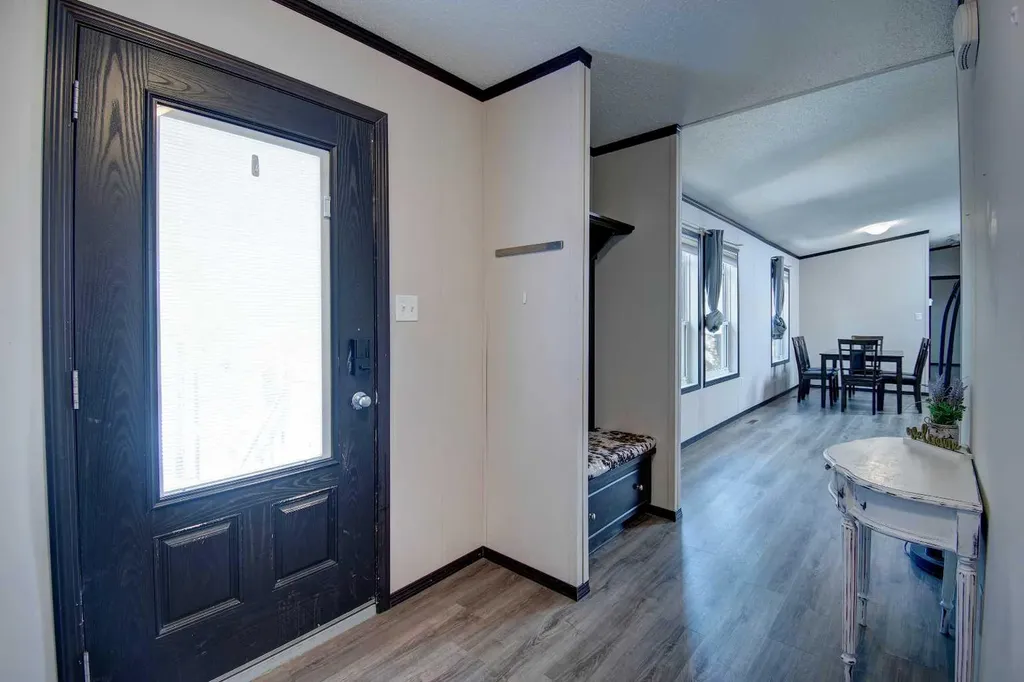 24 Spring Dale Court SE Airdrie AB T4A1N9