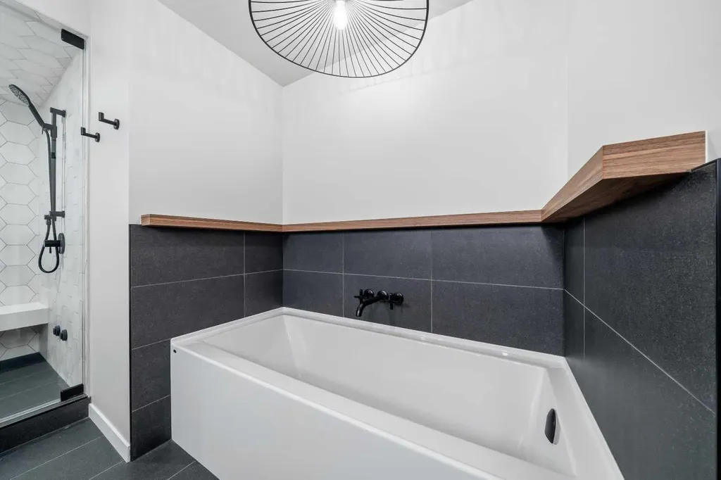 240 D'arcy Ranch Drive Okotoks AB T1S 5T1