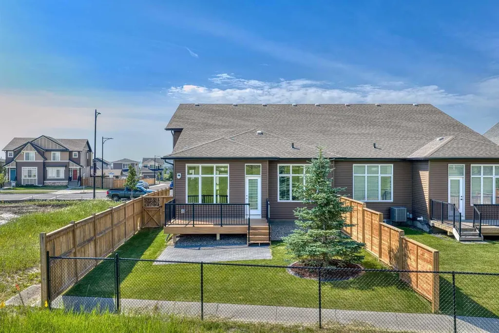 240 D'arcy Ranch Drive Okotoks AB T1S 5T1