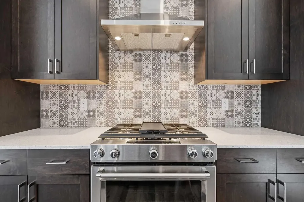 240 D'arcy Ranch Drive Okotoks AB T1S 5T1