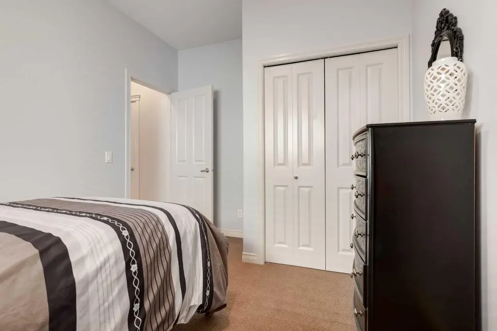 202 Silverado Bank Circle SW Calgary AB T2X 0K9