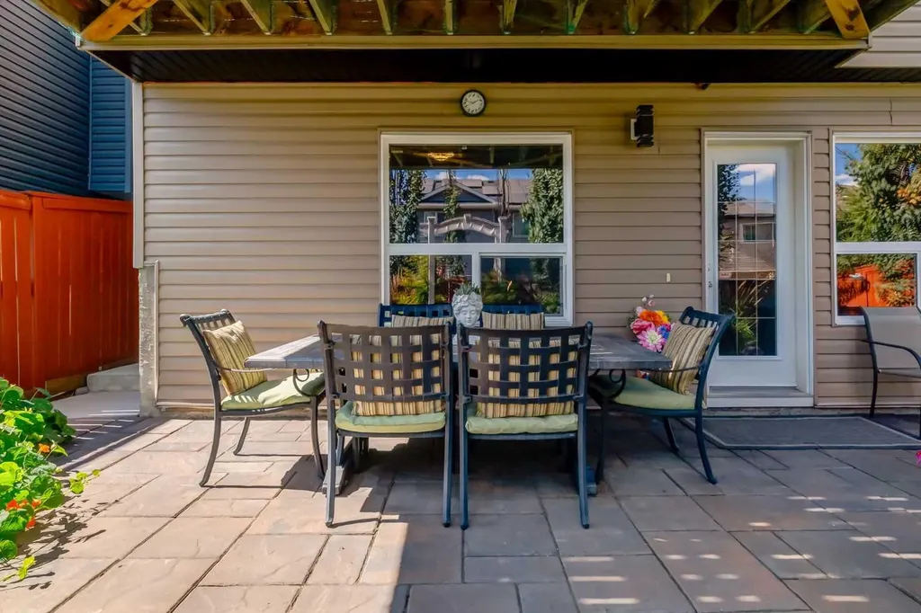 202 Silverado Bank Circle SW Calgary AB T2X 0K9