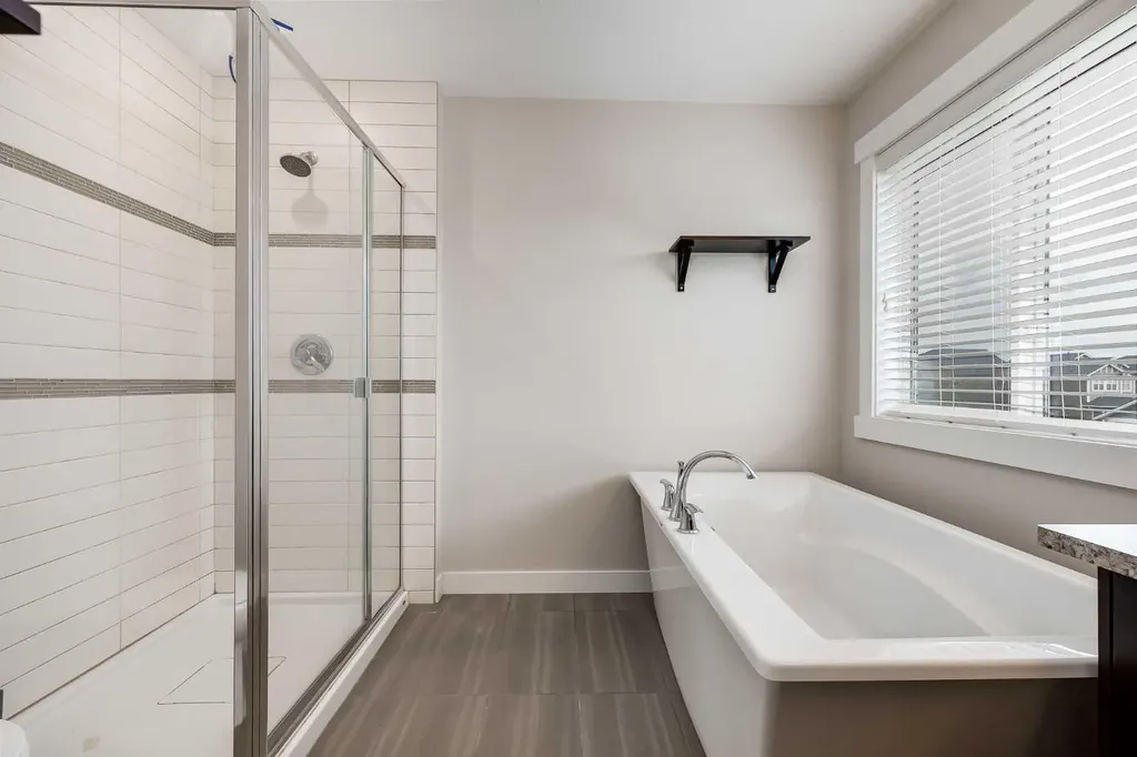 1086 Williamstown Boulevard NW Airdrie AB T4B3T9