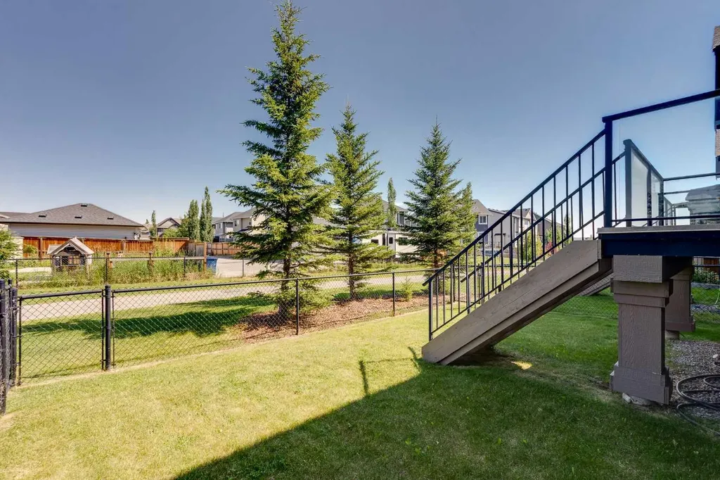 1086 Williamstown Boulevard NW Airdrie AB T4B3T9