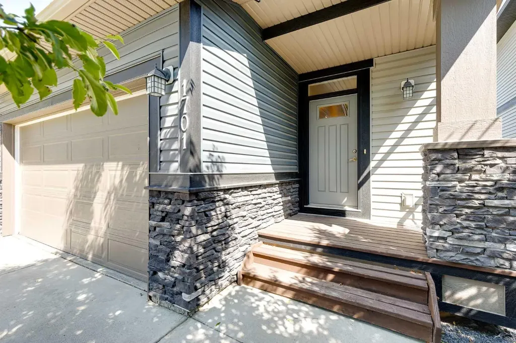 1086 Williamstown Boulevard NW Airdrie AB T4B3T9