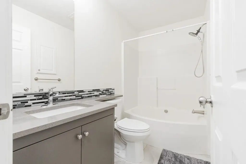 129 Lightbown Way Fort Mcmurray AB T9K 2R1