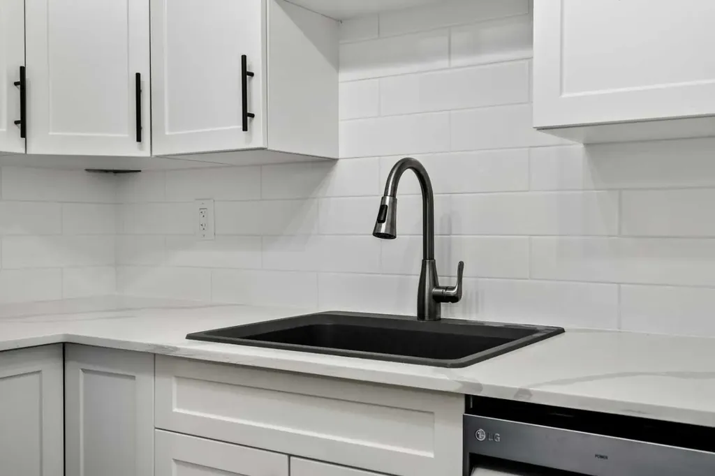 3809 45 Street SW Calgary AB T3E 3H4