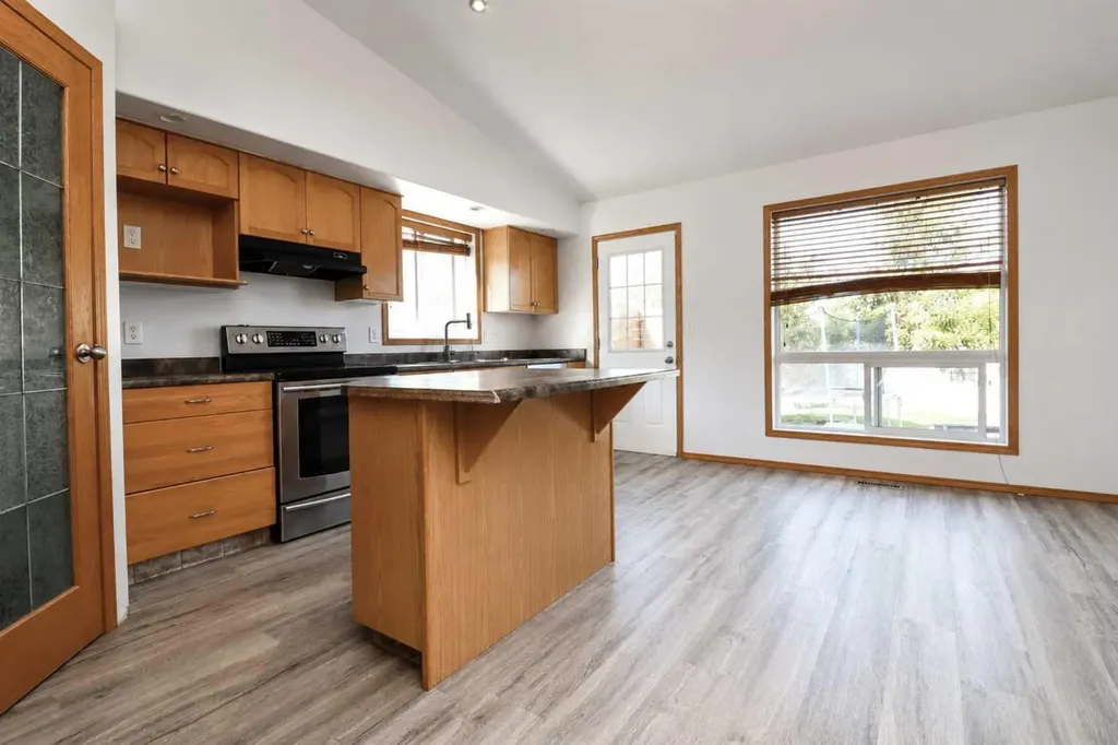 7017 Kateri Drive Grande Prairie AB T8W 2Y2