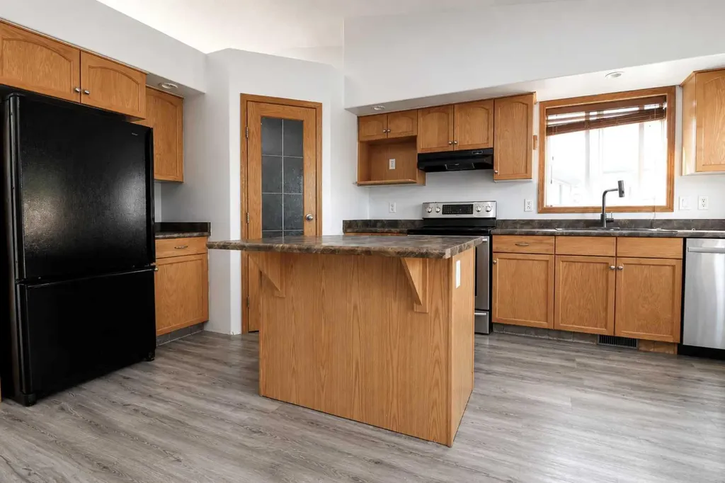 7017 Kateri Drive Grande Prairie AB T8W 2Y2