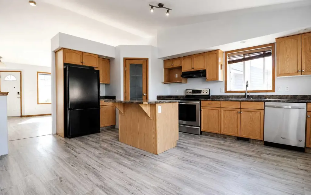7017 Kateri Drive Grande Prairie AB T8W 2Y2