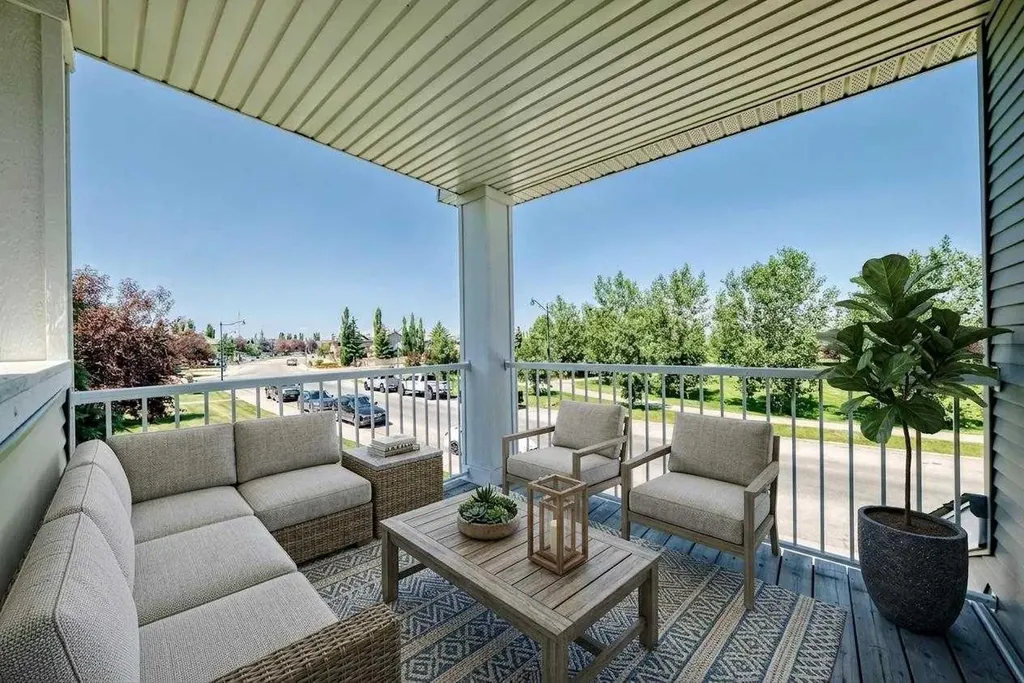 281 Cougar Ridge Drive SW Calgary AB T3H 0J2