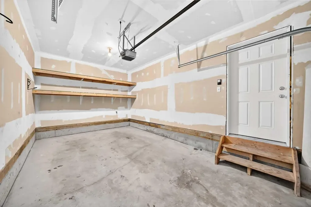 281 Cougar Ridge Drive SW Calgary AB T3H 0J2