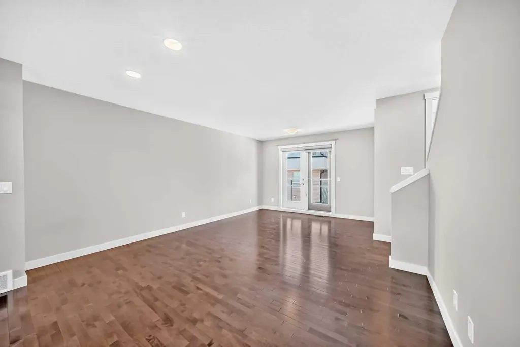 57 Aspen Hills Common SW Calgary AB T3H0R7