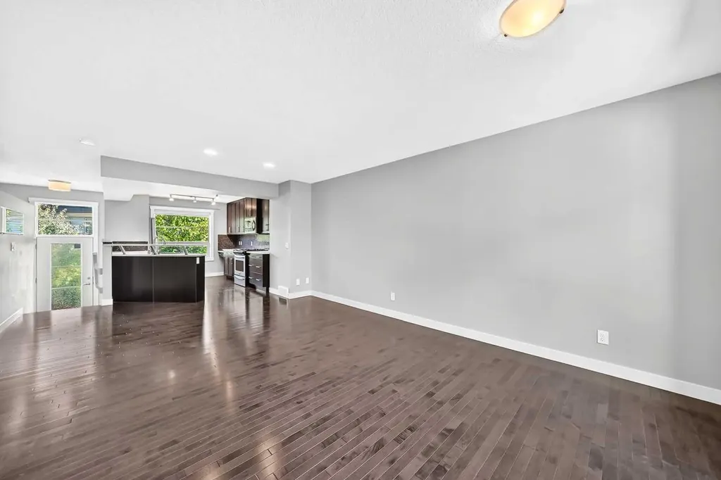 57 Aspen Hills Common SW Calgary AB T3H0R7