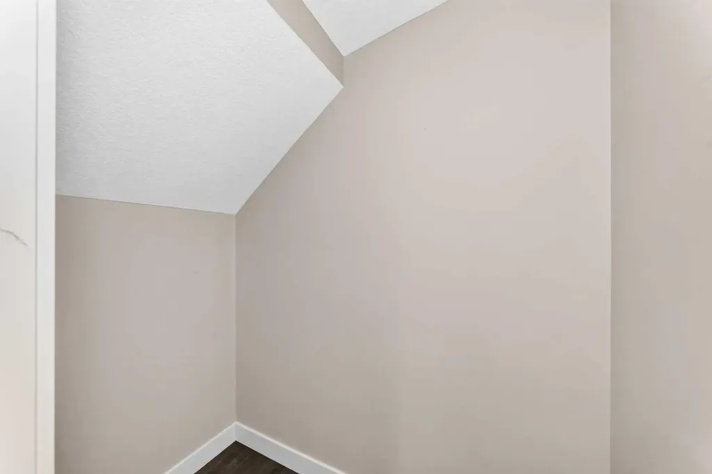 57 Aspen Hills Common SW Calgary AB T3H0R7