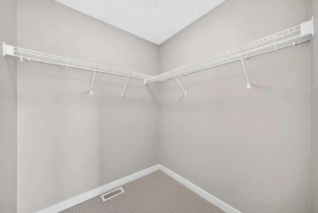 57 Aspen Hills Common SW Calgary AB T3H0R7