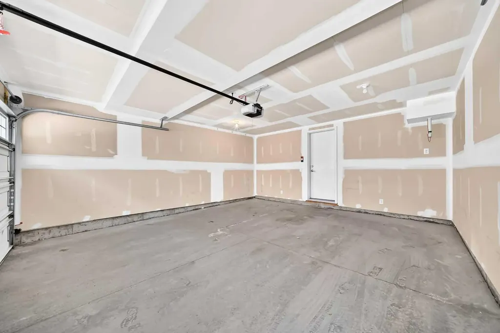 57 Aspen Hills Common SW Calgary AB T3H0R7