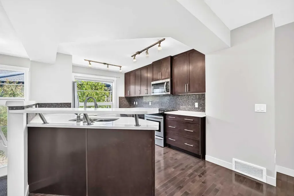 57 Aspen Hills Common SW Calgary AB T3H0R7