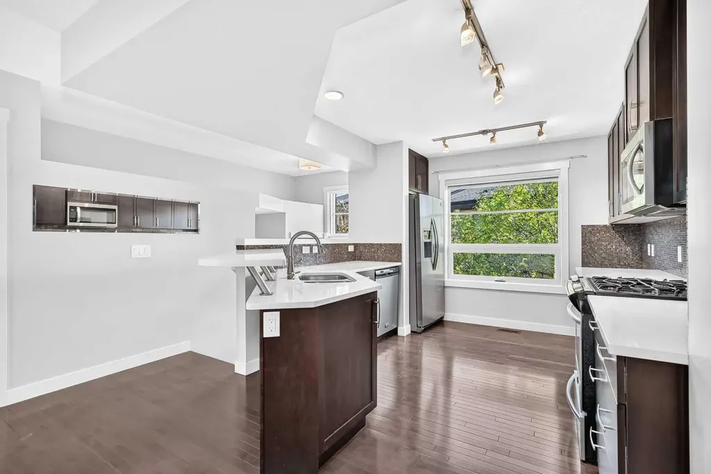 57 Aspen Hills Common SW Calgary AB T3H0R7
