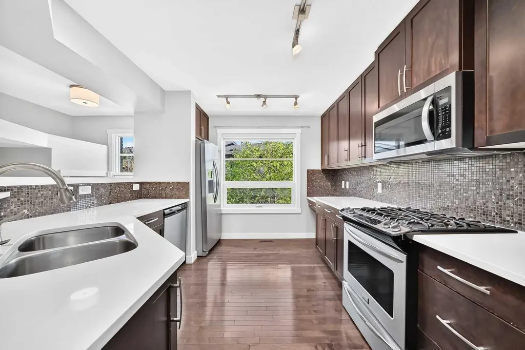 57 Aspen Hills Common SW Calgary AB T3H0R7