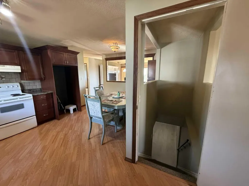324 3 Avenue E Hanna AB T0J 1P0