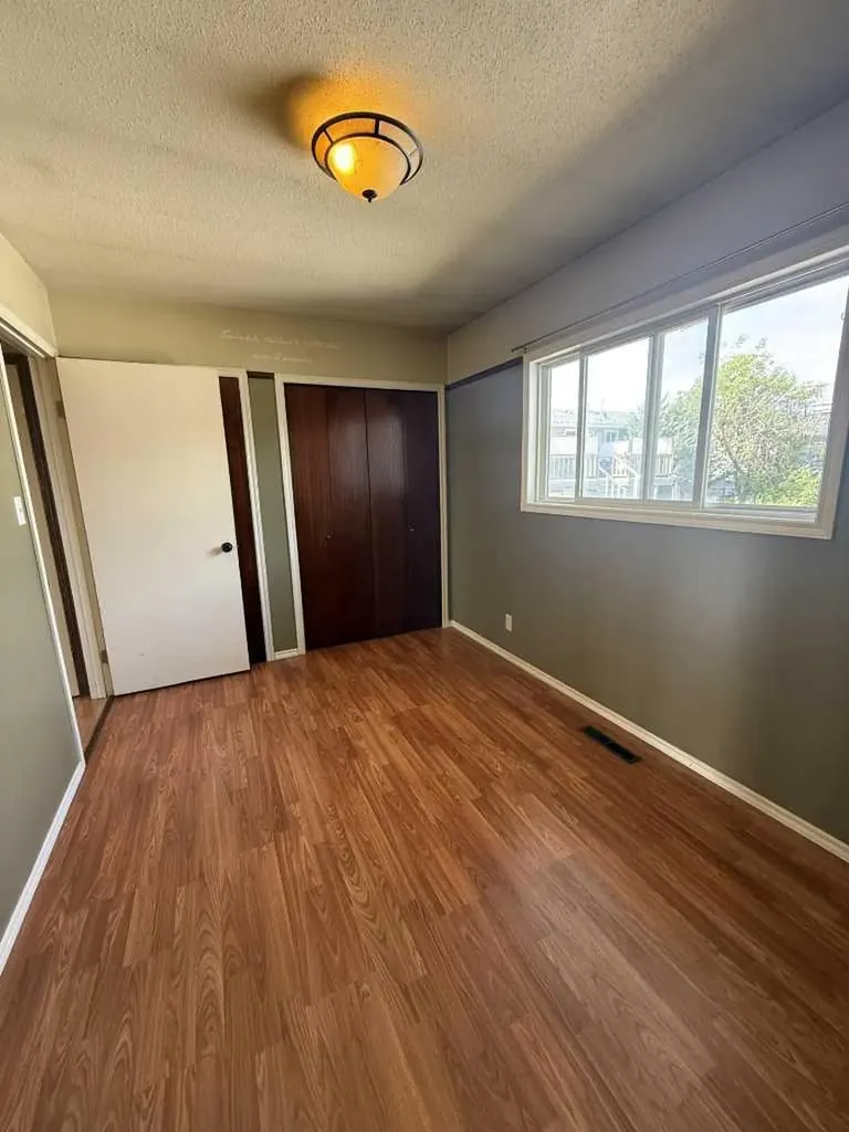 324 3 Avenue E Hanna AB T0J 1P0