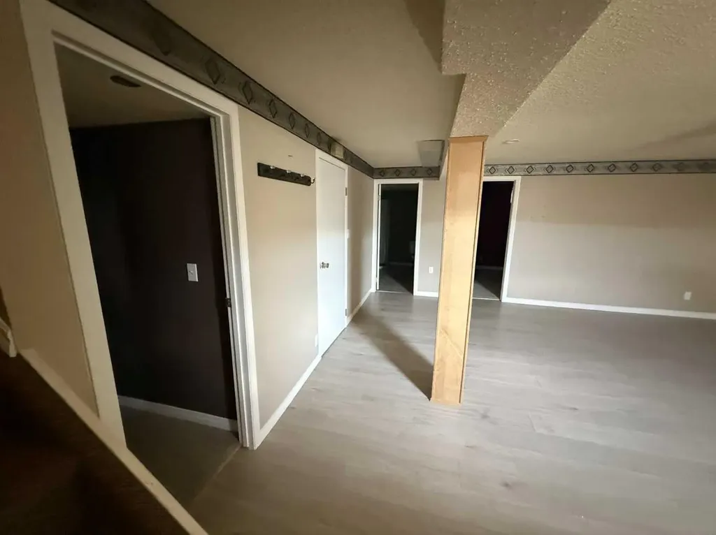 324 3 Avenue E Hanna AB T0J 1P0