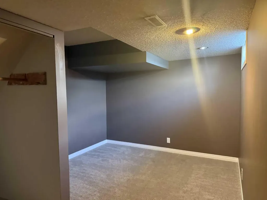324 3 Avenue E Hanna AB T0J 1P0