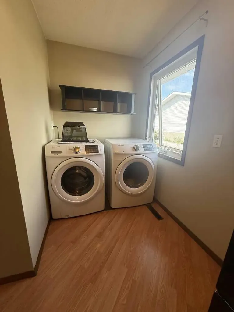 324 3 Avenue E Hanna AB T0J 1P0