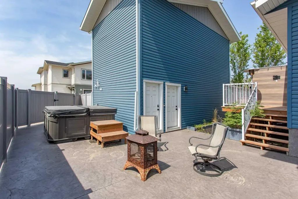 10 Tagish Avenue Red Deer AB T4P 0Y6