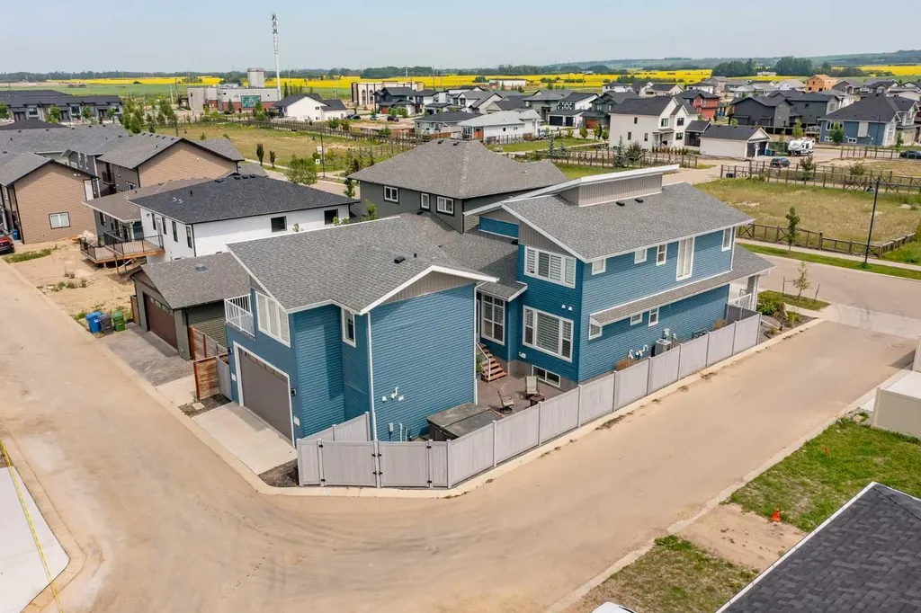10 Tagish Avenue Red Deer AB T4P 0Y6