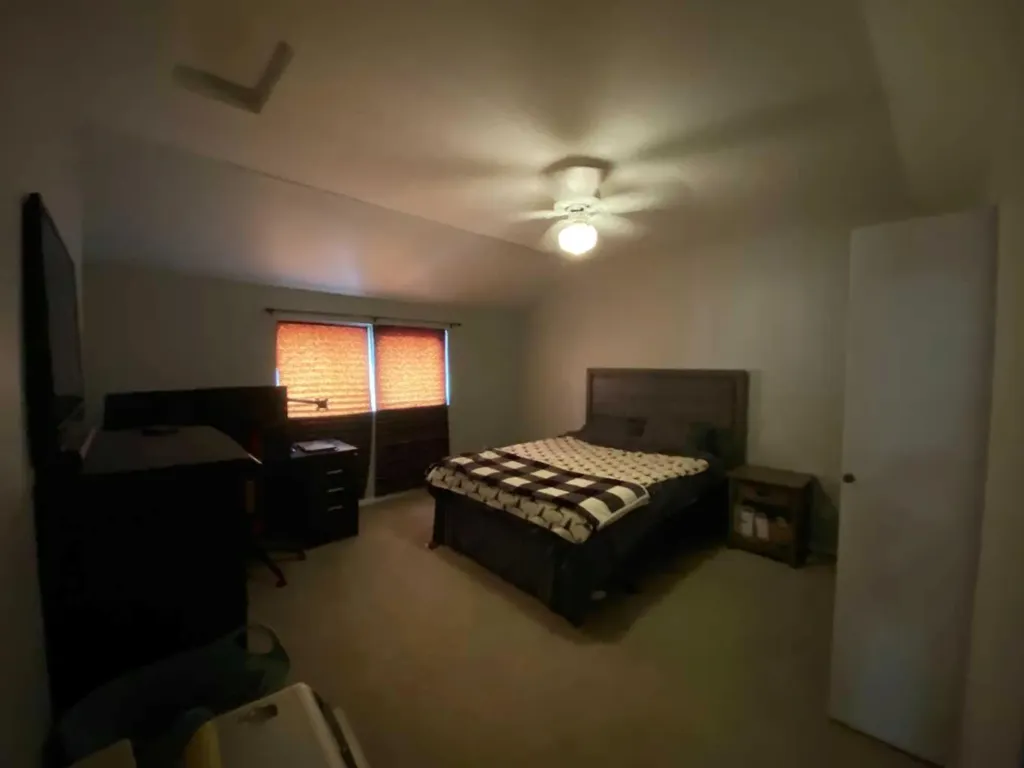 814 12 Street N Lethbridge AB T1H 2H6