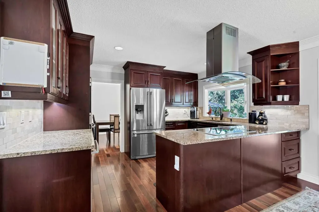 10907 Willowfern Drive SE Calgary AB T2J 1R6