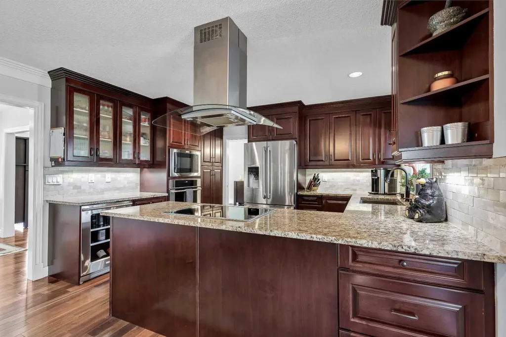 10907 Willowfern Drive SE Calgary AB T2J 1R6