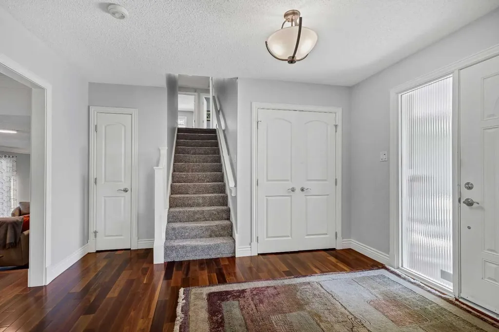 10907 Willowfern Drive SE Calgary AB T2J 1R6