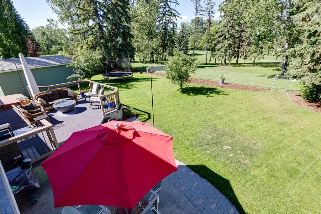 10907 Willowfern Drive SE Calgary AB T2J 1R6
