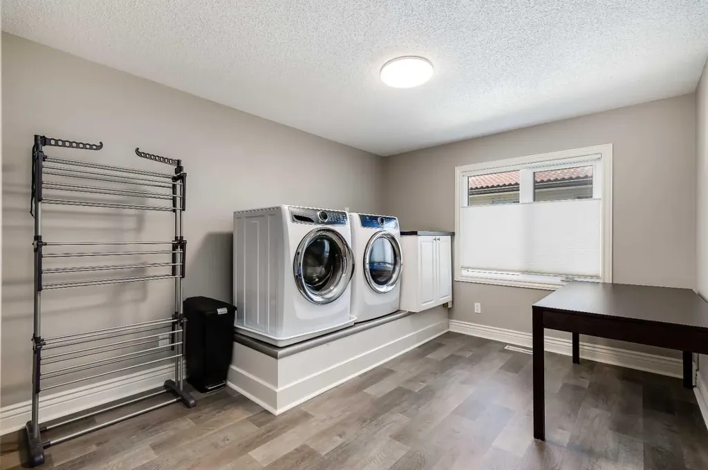 10907 Willowfern Drive SE Calgary AB T2J 1R6