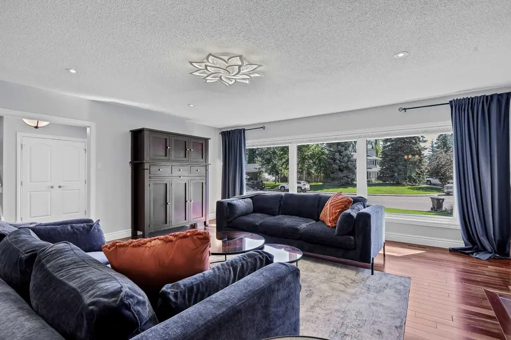 10907 Willowfern Drive SE Calgary AB T2J 1R6