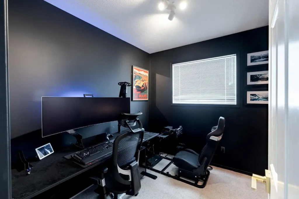 77 Blackfoot Crescent W Lethbridge AB T1K 7P7