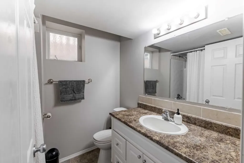 77 Blackfoot Crescent W Lethbridge AB T1K 7P7