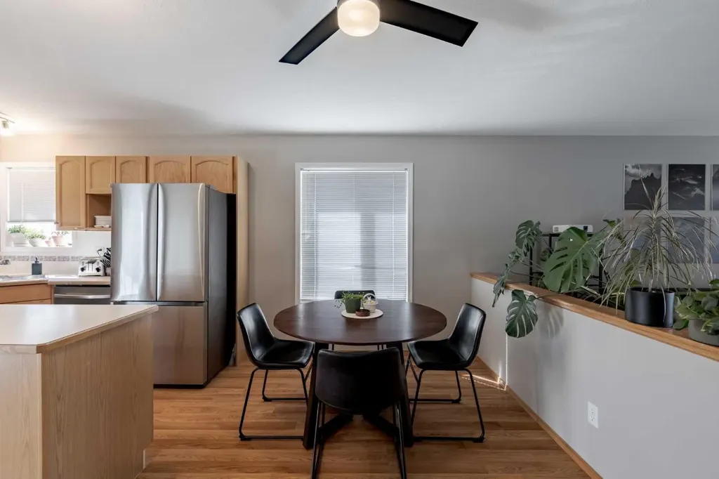 77 Blackfoot Crescent W Lethbridge AB T1K 7P7