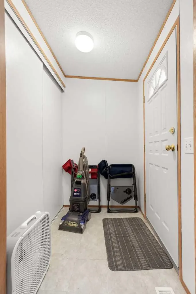 1600 Strachan Road SE Medicine Hat AB T1B4M3