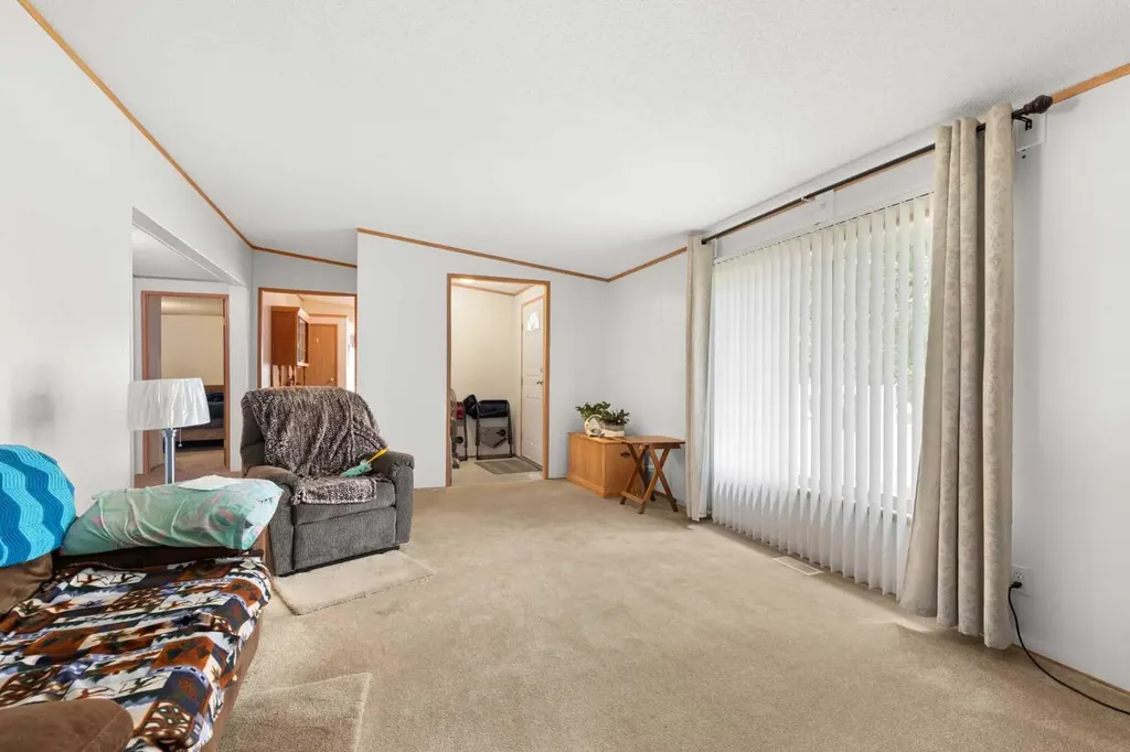 1600 Strachan Road SE Medicine Hat AB T1B4M3