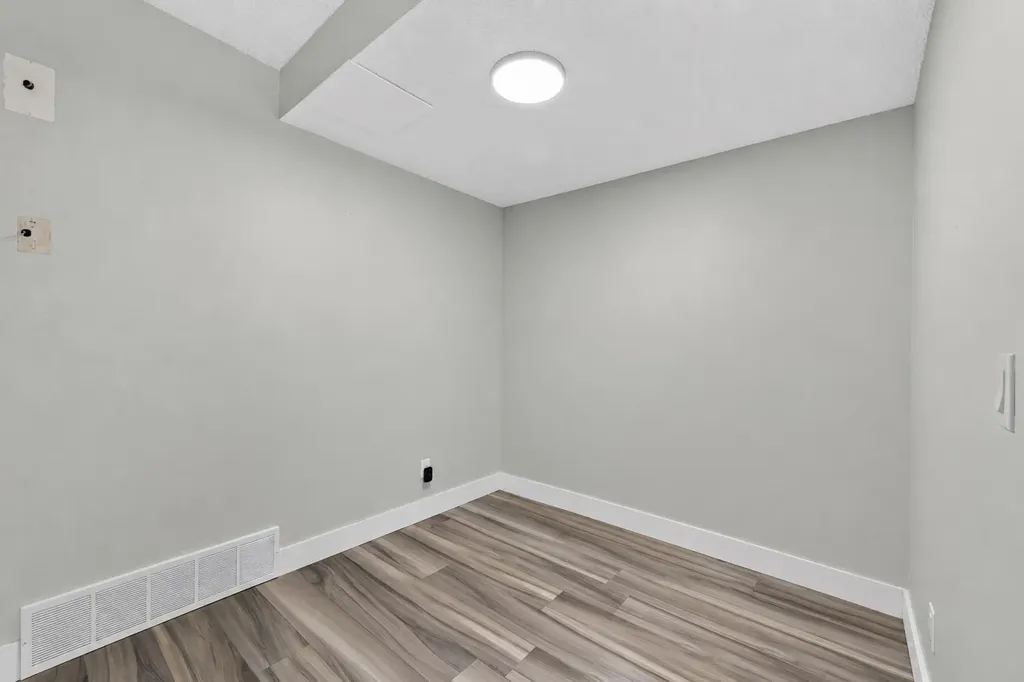 3029 Rundleson Road NE Calgary AB T1Y 3Z5