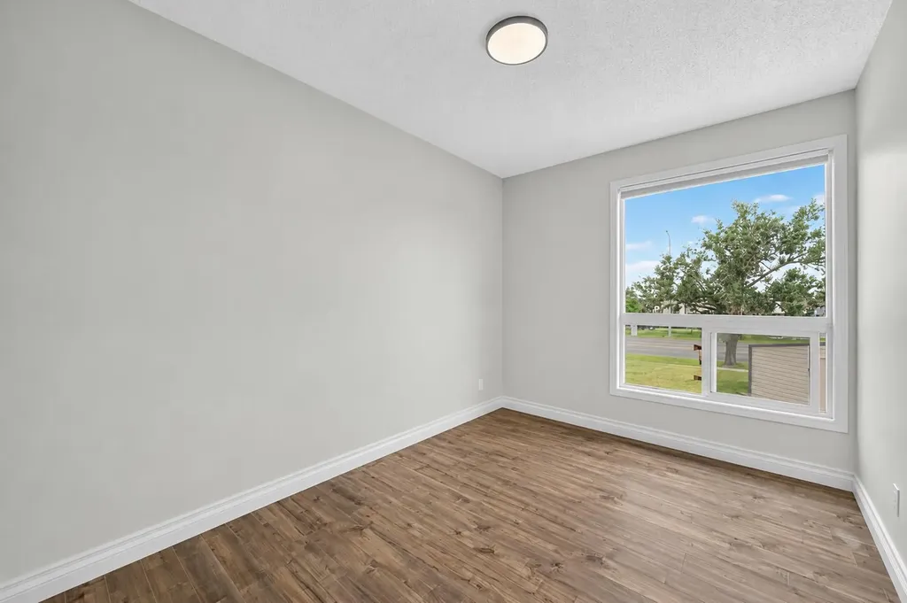 3029 Rundleson Road NE Calgary AB T1Y 3Z5