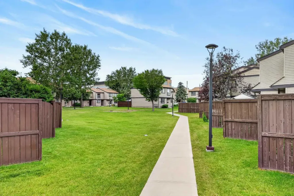 3029 Rundleson Road NE Calgary AB T1Y 3Z5