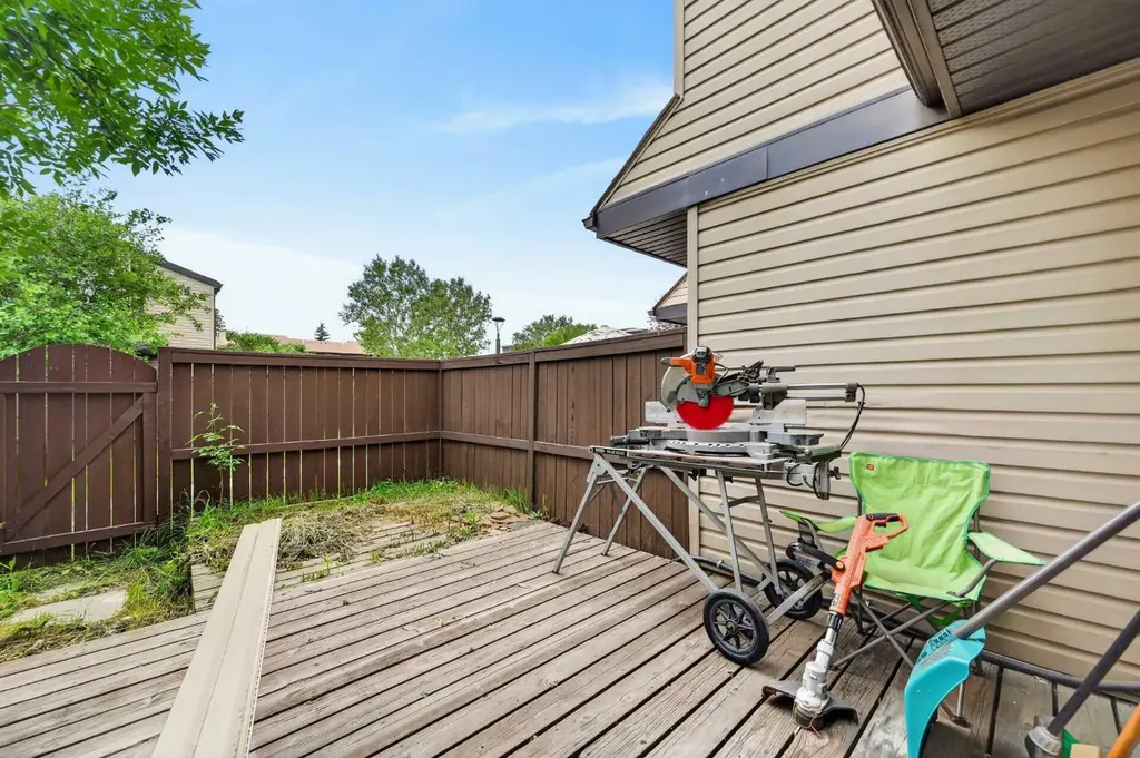 3029 Rundleson Road NE Calgary AB T1Y 3Z5