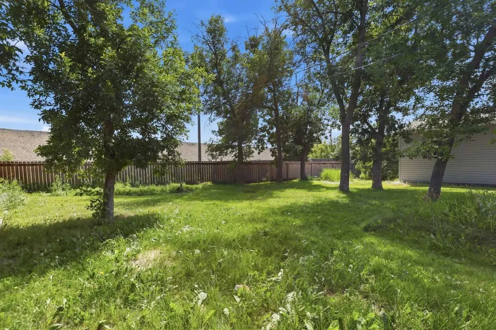 7244 Ogden Road SE Calgary AB T2V 1B6