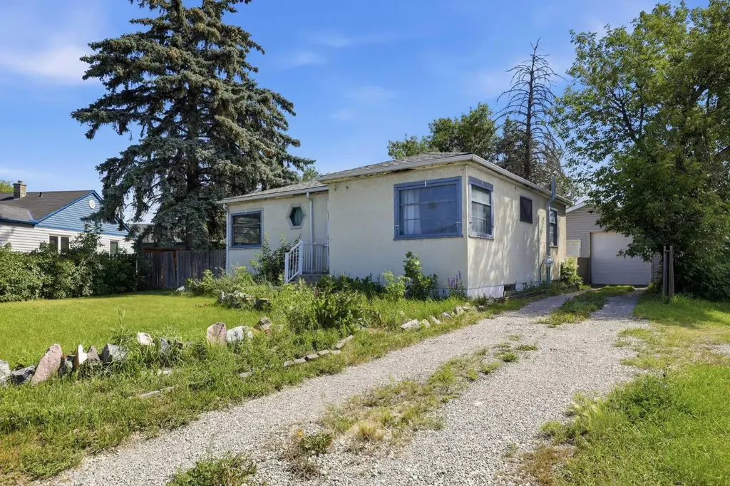 7244 Ogden Road SE Calgary AB T2V 1B6