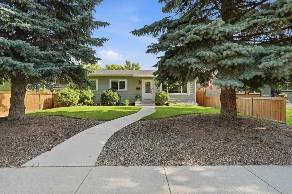 352 86 Avenue SE Calgary AB T2H 1N7